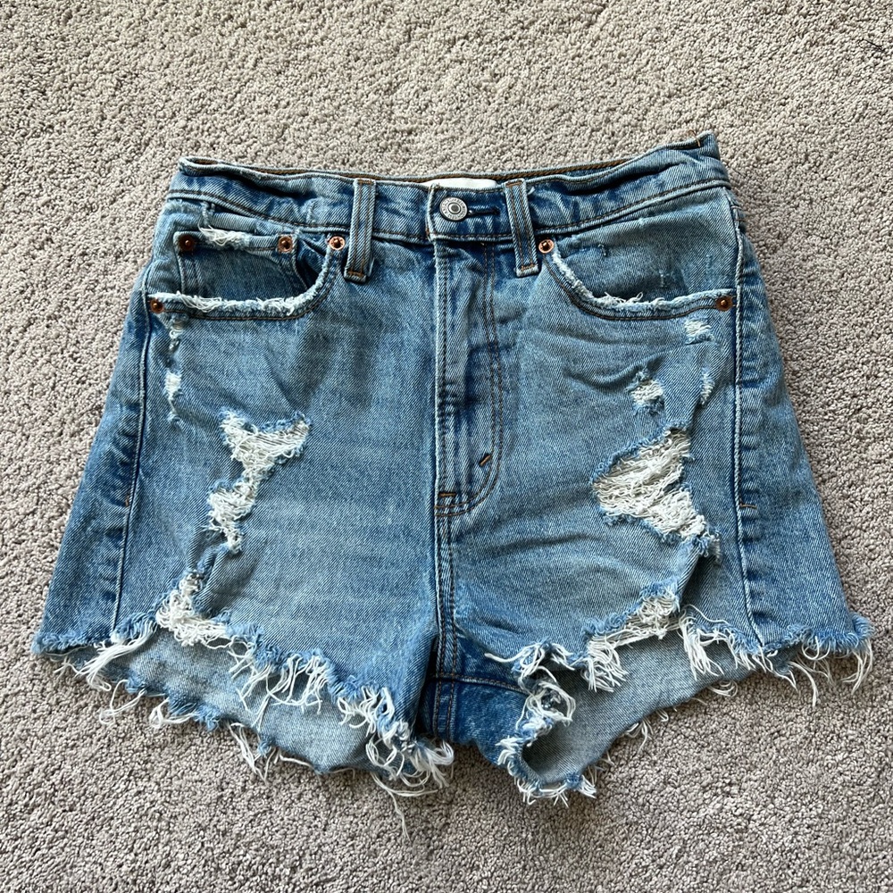 Abercrombie High Rise Mom Short